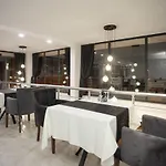 Pelit Park Hotel *