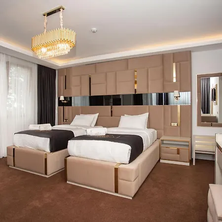 Pelit Park فندق