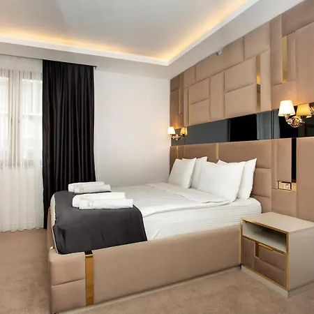 Pelit Park فندق