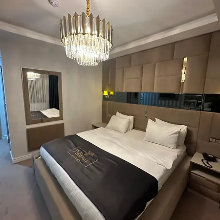 فندق Pelit Park *